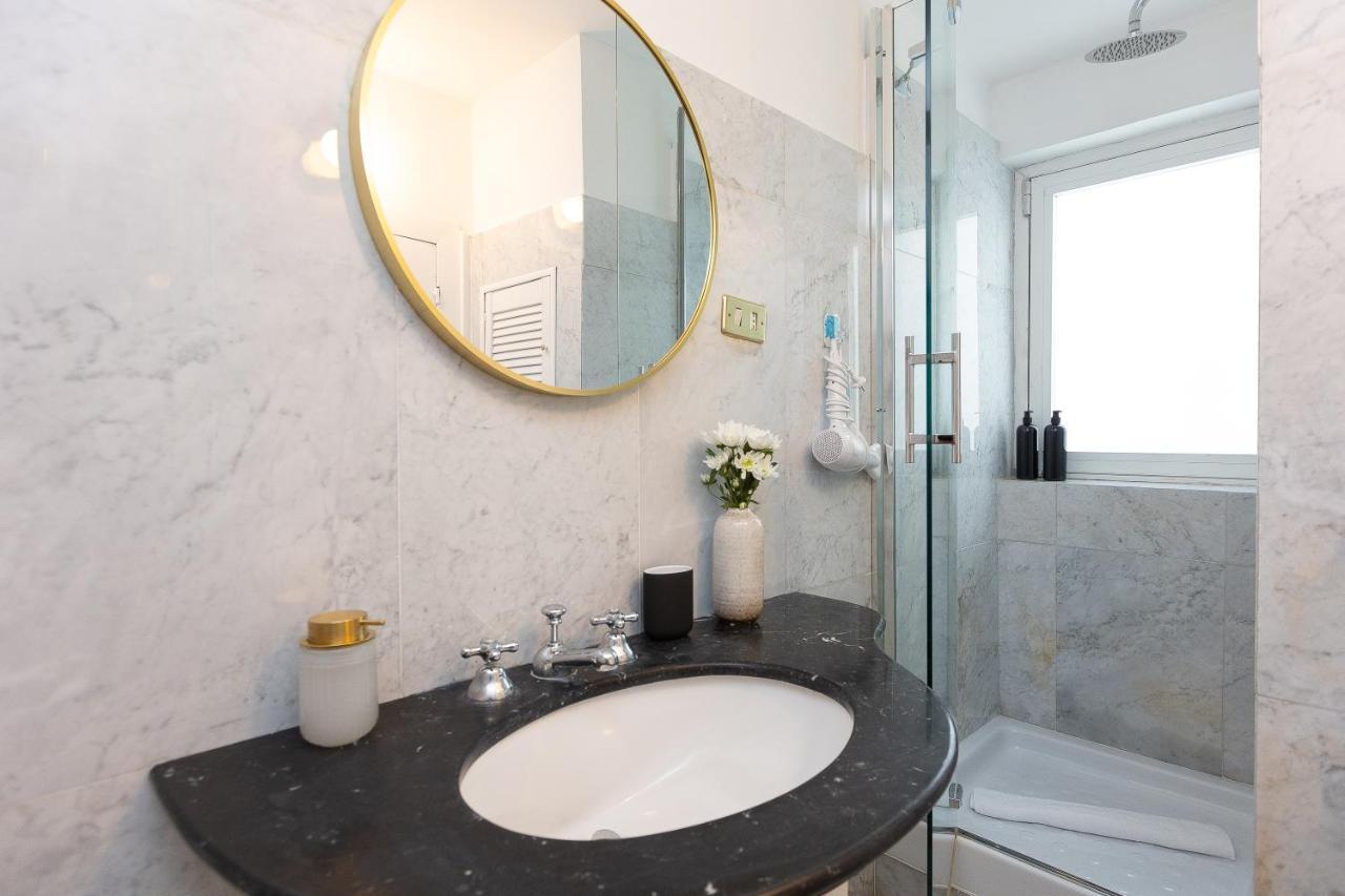 Tiny Studio Piazza Del Popolo Hotel โรม ภายนอก รูปภาพ