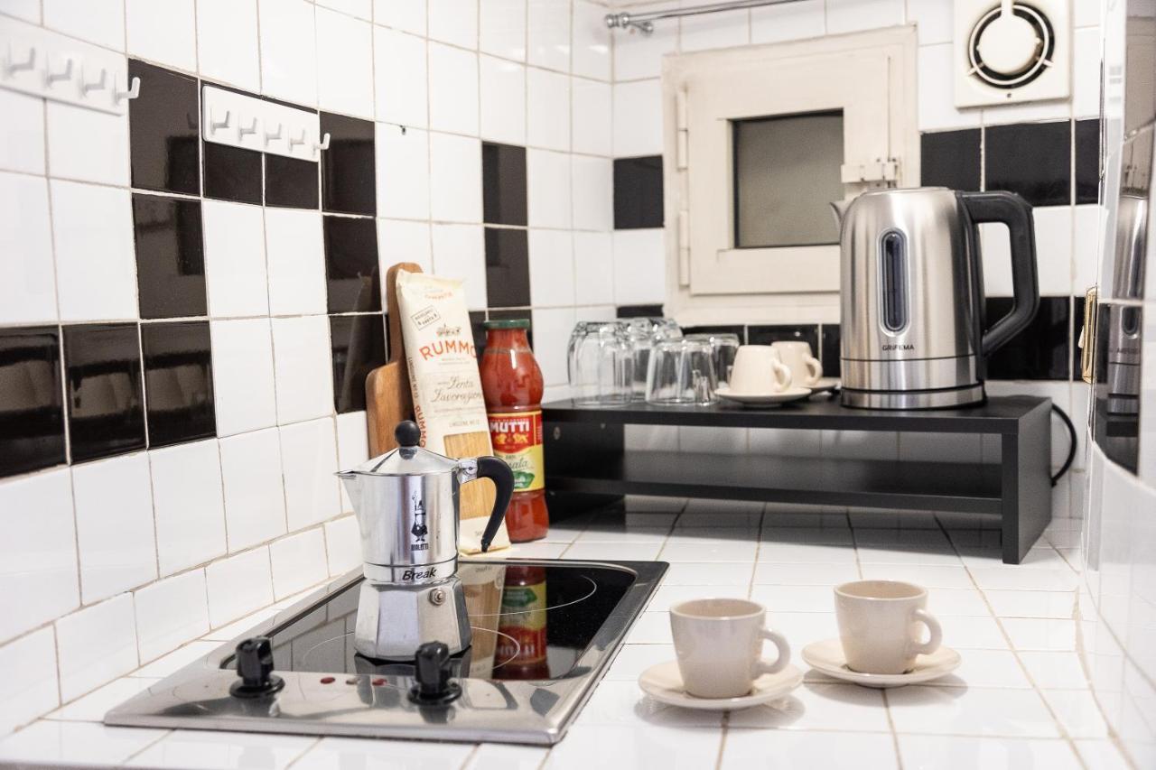 Tiny Studio Piazza Del Popolo Hotel โรม ภายนอก รูปภาพ