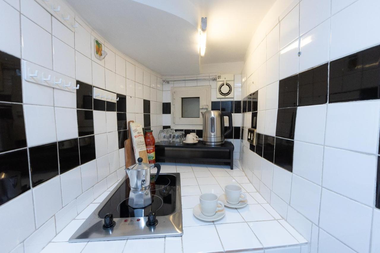 Tiny Studio Piazza Del Popolo Hotel โรม ภายนอก รูปภาพ